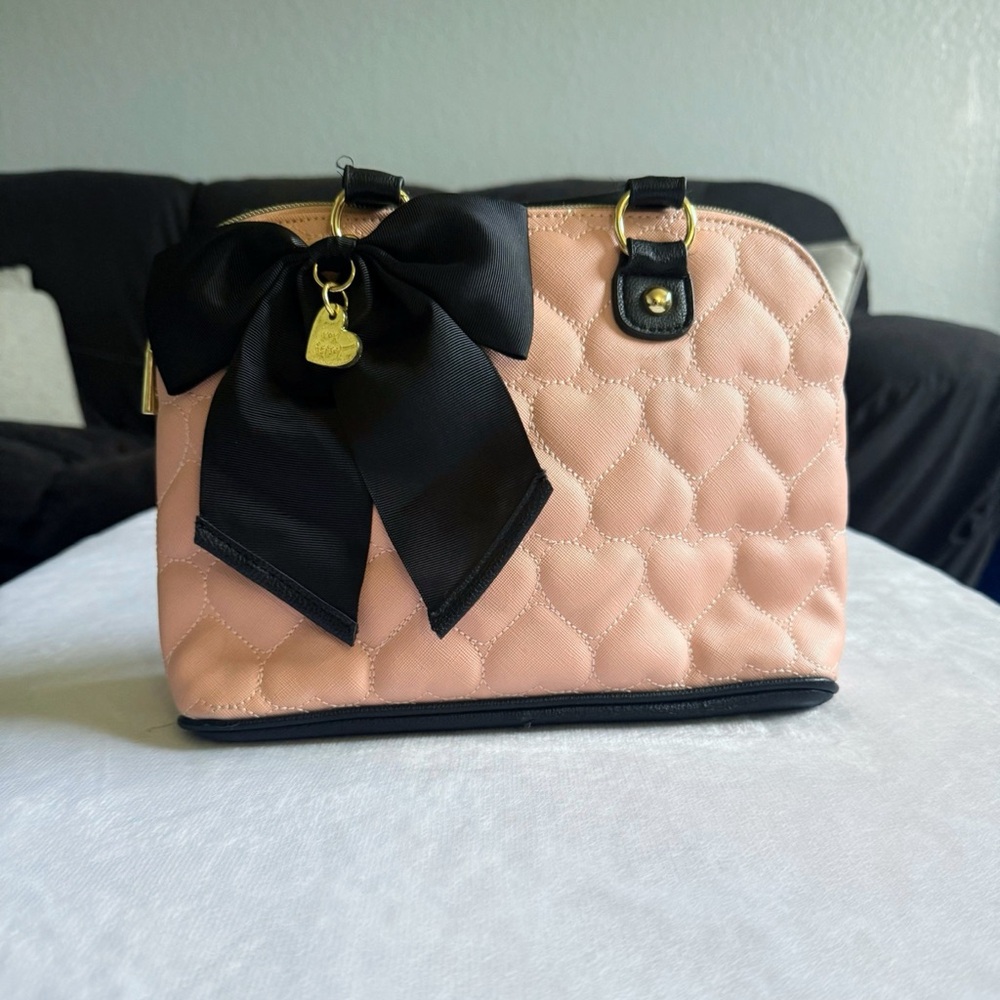 Betsy Johnson Light Pink Heart Quilted Handbag w Black Bow